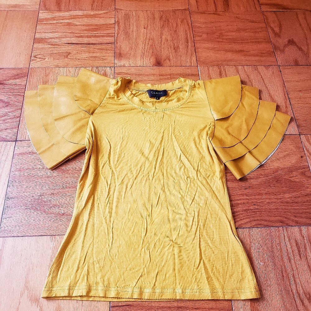 Ruffled Short Sleeve Shirt (SMALL)